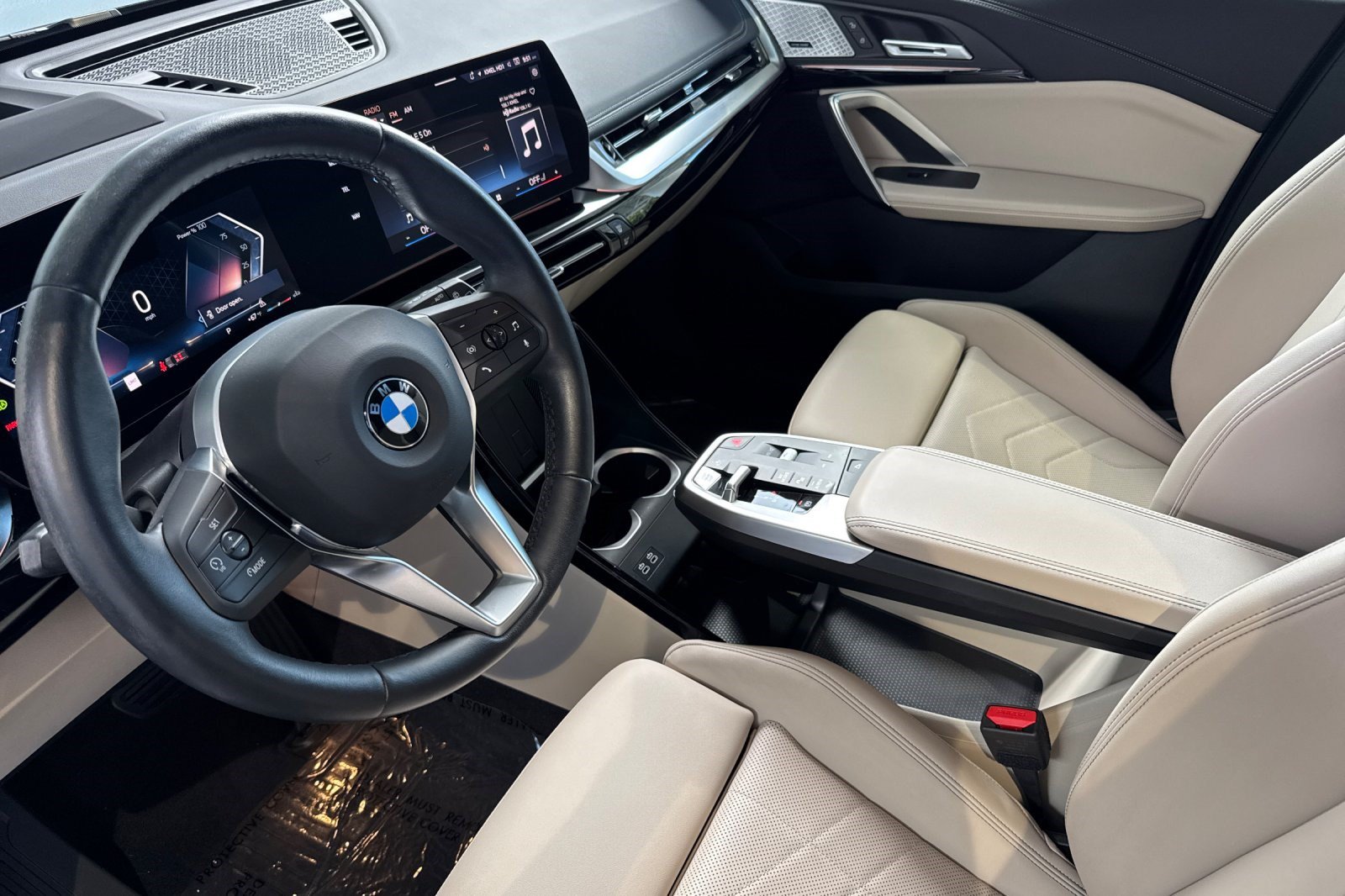Used 2025 BMW X1 xDrive28i AWD/4WD image 11