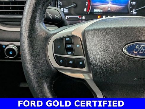 Certified 2022 Ford Explorer XLT w/ Equipment Group 202A image 33