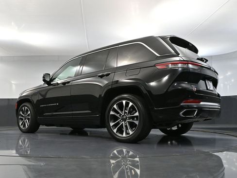 Used 2022 Jeep Grand Cherokee Overland w/ Luxury Tech Group IV image 59