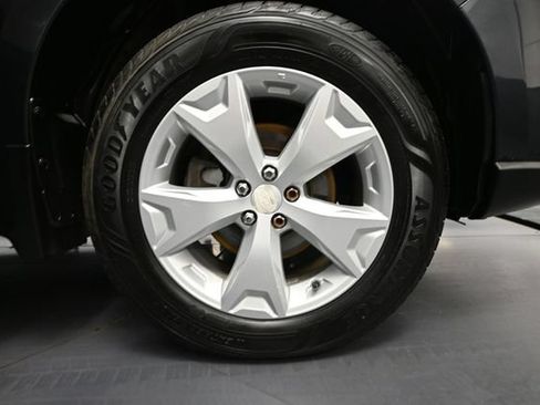 Used 2016 Subaru Forester 2.5i Premium w/ Protection Package #1 AWD/4WD image 11