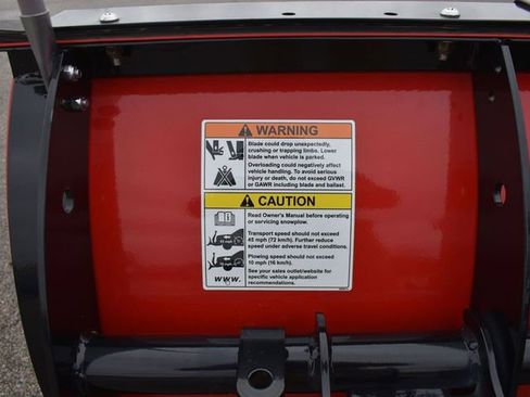 Used 2024 RAM 2500 Tradesman w/ Chrome Appearance Group image 23