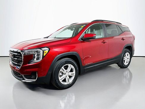 Used 2022 GMC Terrain SLE w/ Driver Convenience Package AWD/4WD image 3