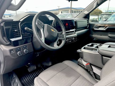 Used 2024 Chevrolet Silverado 1500 LT w/ Work Truck Package AWD/4WD image 10