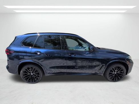 New 2026 BMW X5 xDrive40i w/ M Sport Package AWD/4WD image 3