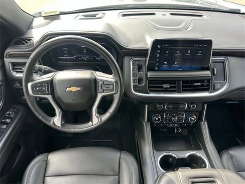 Used 2022 Chevrolet Tahoe LT w/ Luxury Package image 10