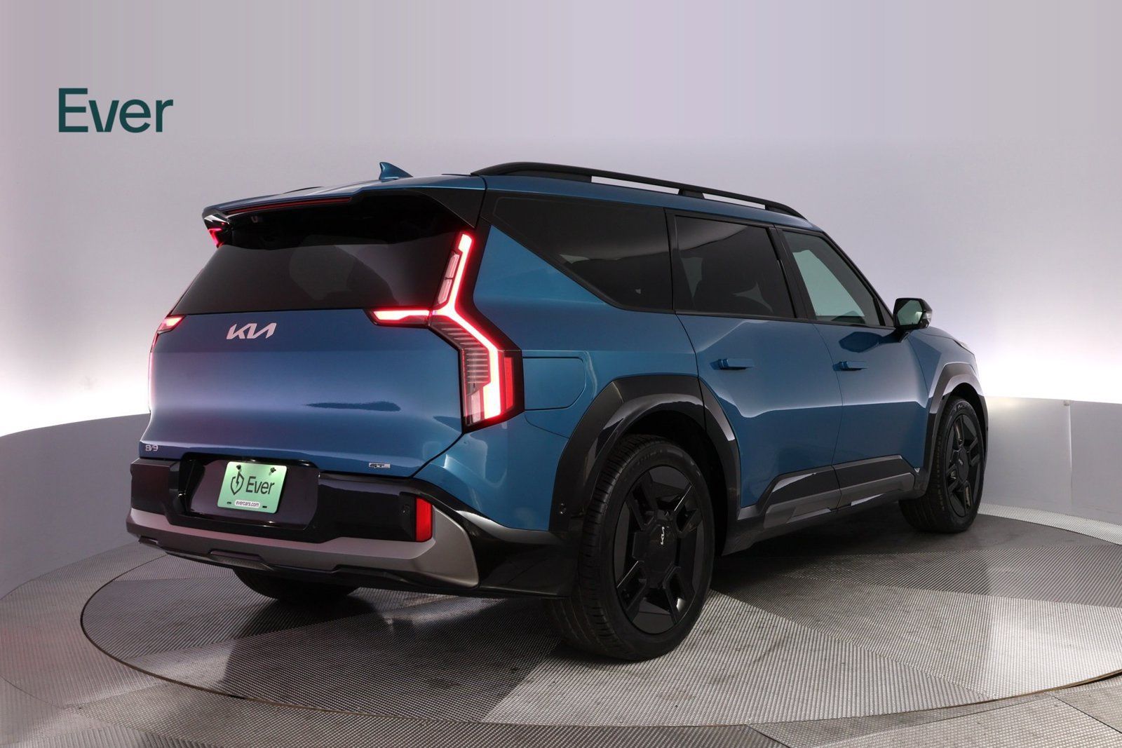 Used 2024 Kia EV9 GT-Line AWD/4WD image 3
