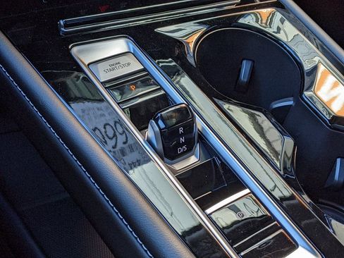 New 2026 Volkswagen Atlas SE image 19