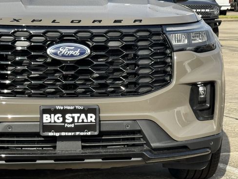 New 2026 Ford Explorer ST-Line w/ ST-Line Street Pack image 5