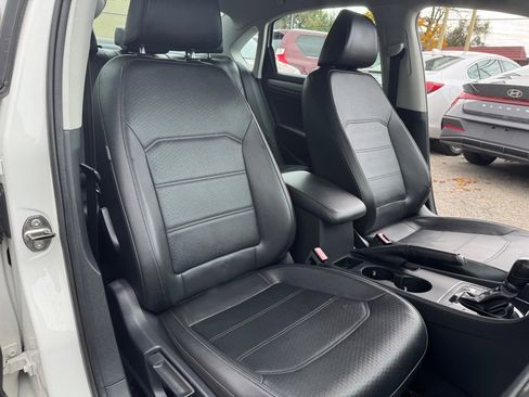 Used 2014 Volkswagen Passat 1.8T S image 23