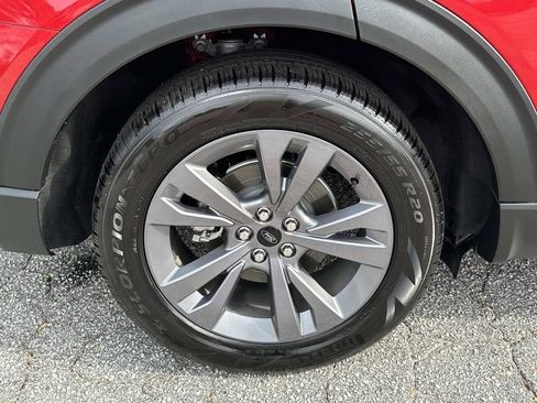 Used 2023 Ford Explorer XLT w/ Equipment Group 202A image 18