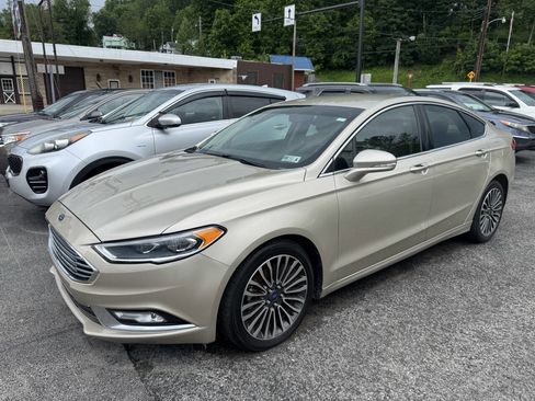 Used 2017 Ford Fusion SE w/ Fusion SE Technology Package AWD/4WD image 1