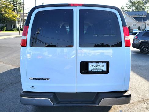 Used 2020 Chevrolet Express 3500 LT w/ LT Preferred Equipment Group RWD image 6