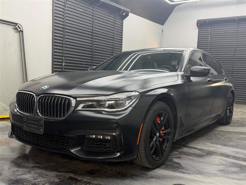 Used 2018 BMW 750i xDrive AWD/4WD image 2