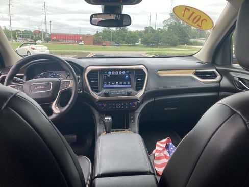 Used 2017 GMC Acadia Denali w/ Technology Package image 21