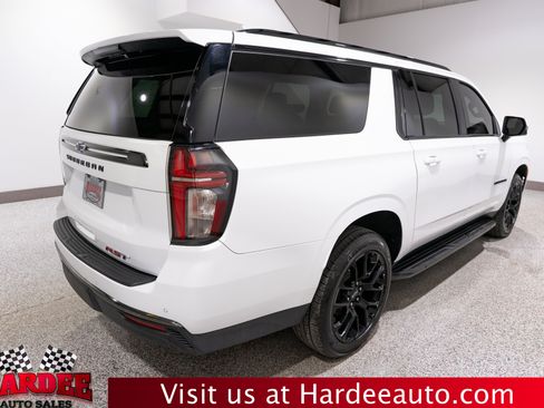 Used 2022 Chevrolet Suburban RST w/ Luxury Package AWD/4WD image 5