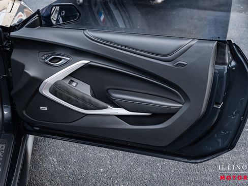 Used 2020 Chevrolet Camaro SS image 41