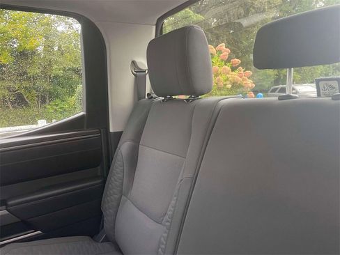 Used 2022 Toyota Tundra SR5 image 11