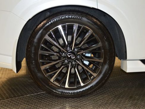 Certified 2026 INFINITI QX80 Autograph w/ Premium Cargo Package AWD/4WD image 15