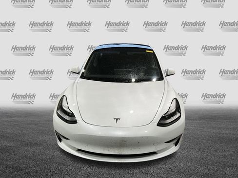 Used 2023 Tesla Model 3 Standard Range image 3