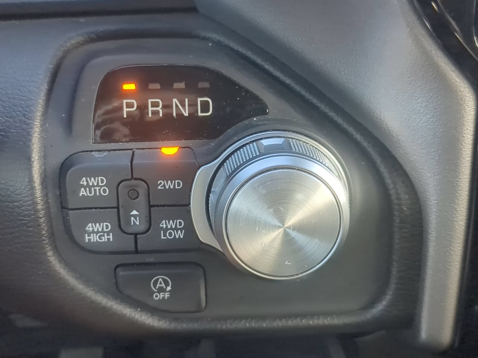 Used 2025 RAM 1500 Laramie AWD/4WD image 26