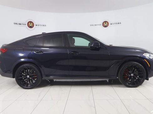 Used 2022 BMW X6 M50i w/ Executive Package image 2
