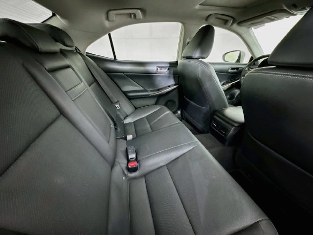 Used 2019 Lexus IS 300 RWD image 24