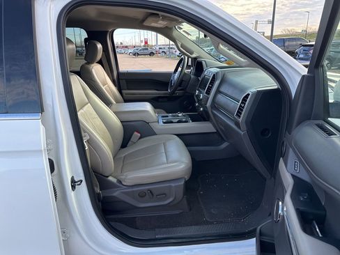 Used 2020 Ford Expedition Max XLT w/ Equipment Group 202A image 14