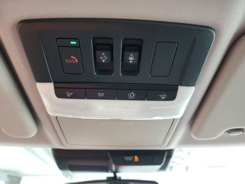 Used 2023 Mitsubishi Outlander SEL image 35