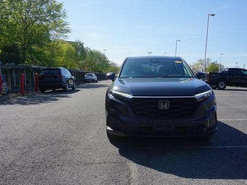 Used 2023 Honda CR-V EX image 2