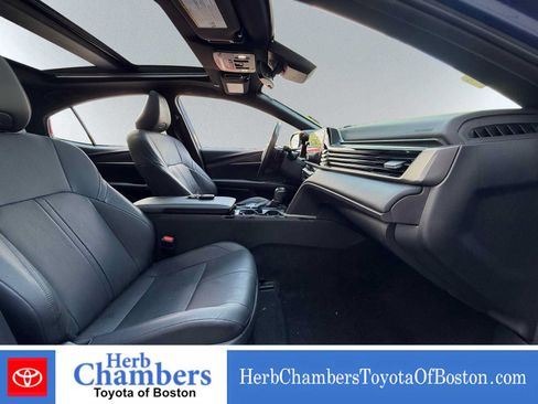 Used 2025 Toyota Camry XSE AWD/4WD image 21