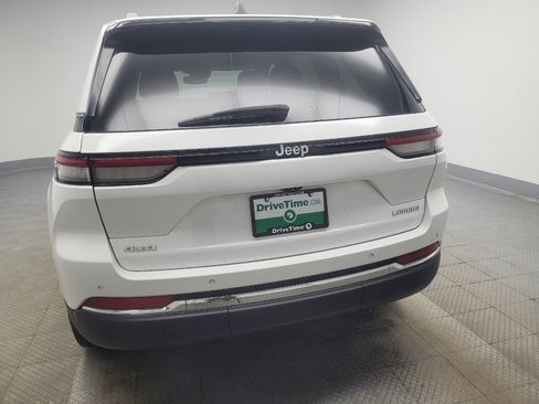 Used 2023 Jeep Grand Cherokee Laredo w/ Luxury Tech Group I AWD/4WD image 6