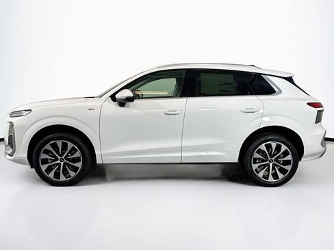 New 2026 Audi Q3 quattro 2.0T AWD/4WD image 8