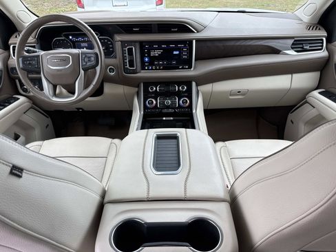 Used 2021 GMC Yukon XL Denali image 20