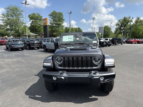 New 2026 Jeep Gladiator Sport AWD/4WD image 16
