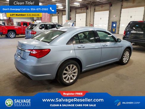 Used 2013 Chrysler 200 Touring FWD image 4