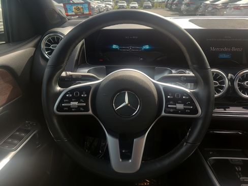 Used 2020 Mercedes-Benz GLB 250 4MATIC image 22