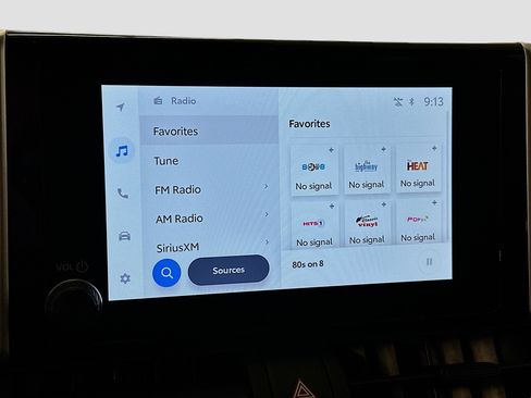 Used 2025 Toyota RAV4 XLE image 21