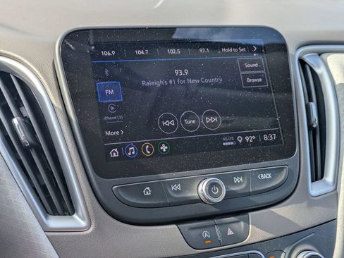Used 2024 Chevrolet Malibu LS FWD image 19