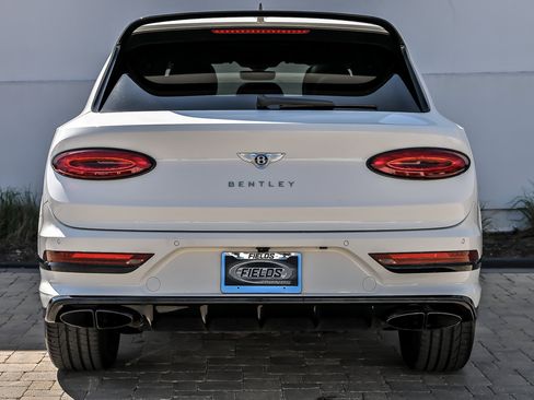 Used 2022 Bentley Bentayga AWD/4WD image 13