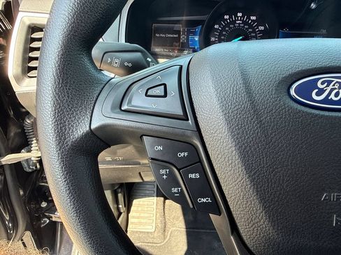 Used 2022 Ford Edge SE w/ Black Appearance Package AWD/4WD image 24