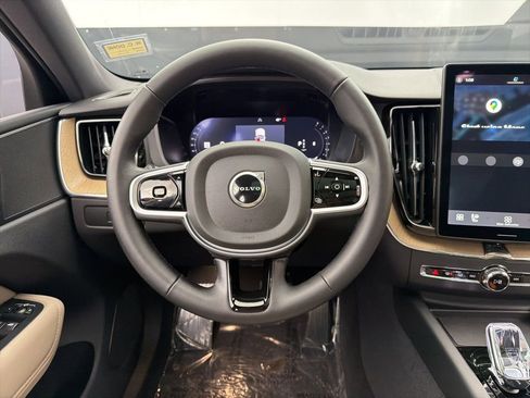 Used 2026 Volvo XC60 B5 Plus w/ Protection Package Premier image 8