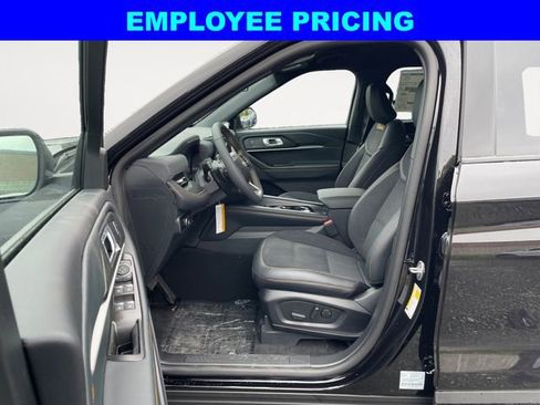 New 2026 Ford Explorer Tremor AWD/4WD image 9