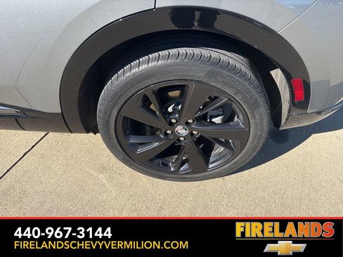 Used 2023 Buick Envision Essence w/ Sport Touring Package image 25