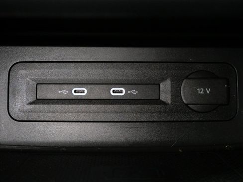 Used 2021 Volkswagen Atlas Cross Sport SE image 20