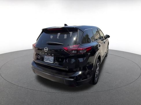 Used 2025 Nissan Rogue SV FWD image 14