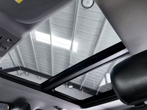 Used 2017 Ford F250 Lariat w/ Lariat Ultimate Package image 23