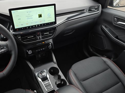 New 2026 Ford Escape ST-Line Elite w/ Equipment Group 501A image 34