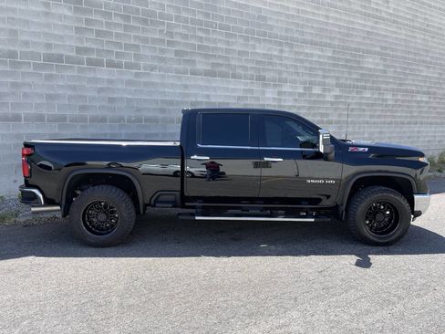 Used 2025 Chevrolet Silverado 3500 LTZ w/ LTZ Plus Package AWD/4WD image 20