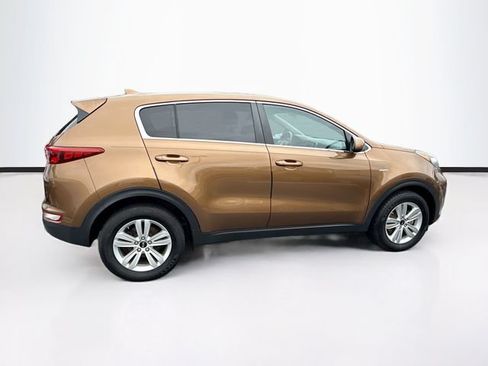 Used 2017 Kia Sportage LX AWD/4WD image 12