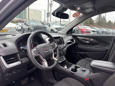 Used 2022 GMC Terrain SLE w/ Driver Convenience Package image 15